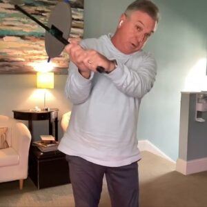 DEBATE: WHAT SHOULD GOLFERS DO FROM THE TOP? w @brianmanzellagolf  #golf