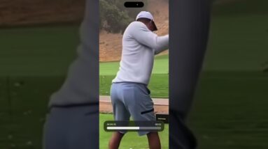 Why did Tiger Woods describe his swing as an uppercut punch?