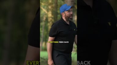 Ian Poulter couldn't stop laughing 😳